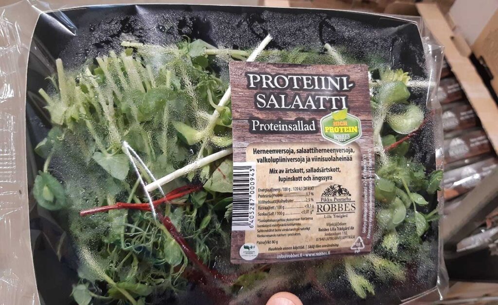 Vertikaaliviljelyn kaupallinen lopputuote. Robbes Lilla Trädgårdin puutarha. 